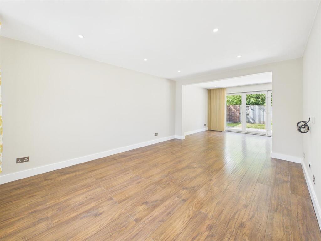 House in Gloucester, Gloucestershire - View 3