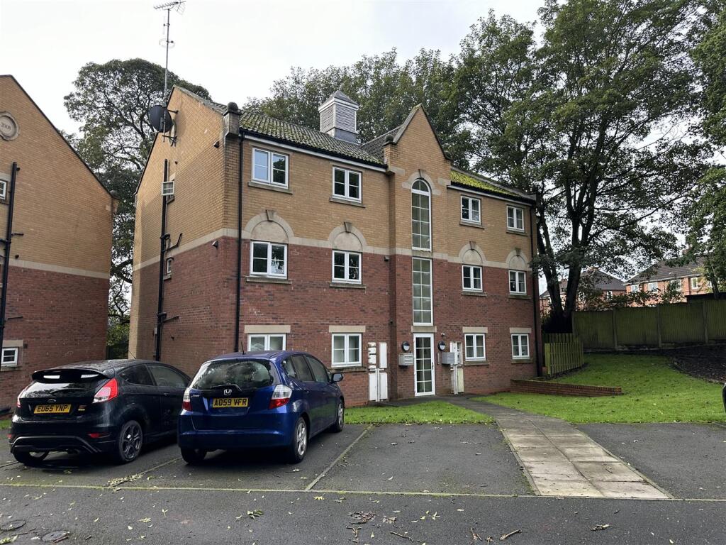 Main image of property: The Woodlands, Pinxton