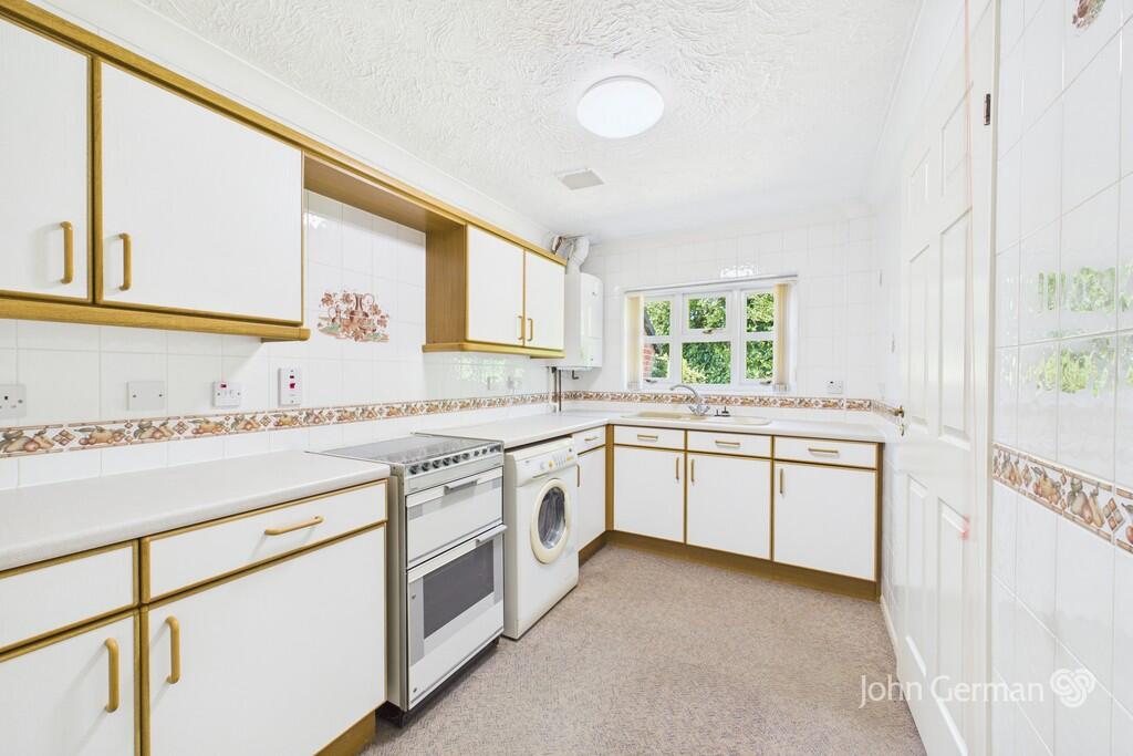 House in Derby - View 4