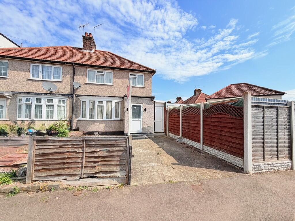 Main image of property: Oakdene Road, Watford
