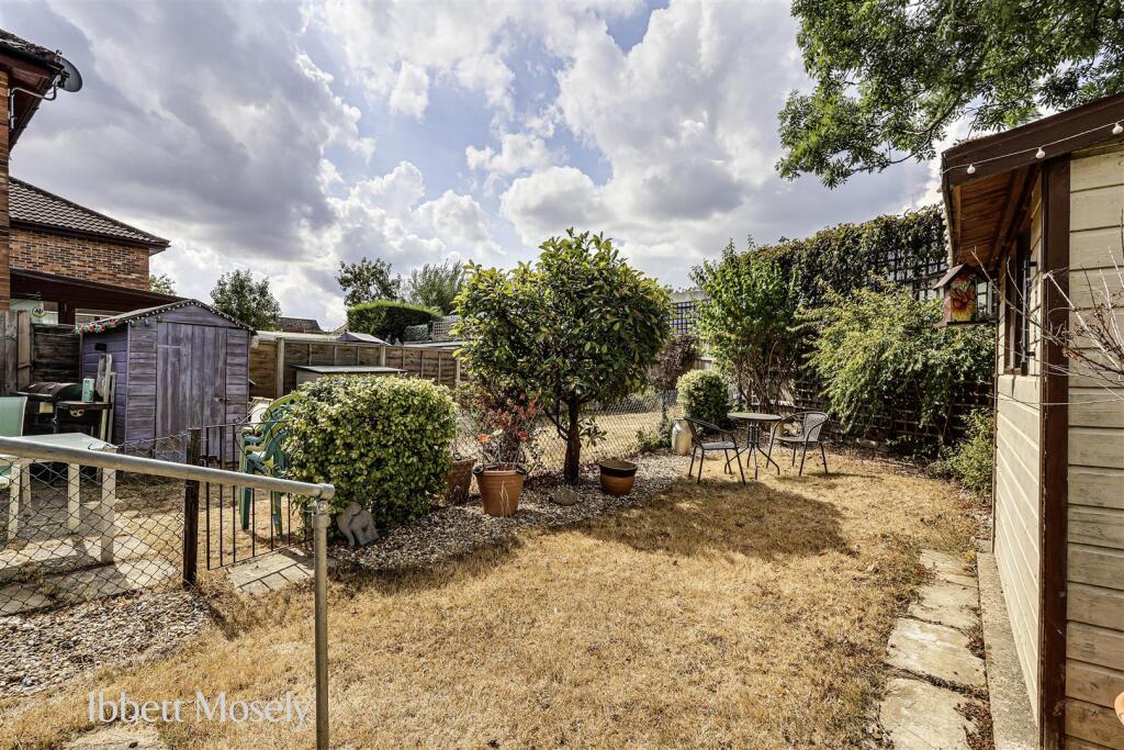 House in London - View 2