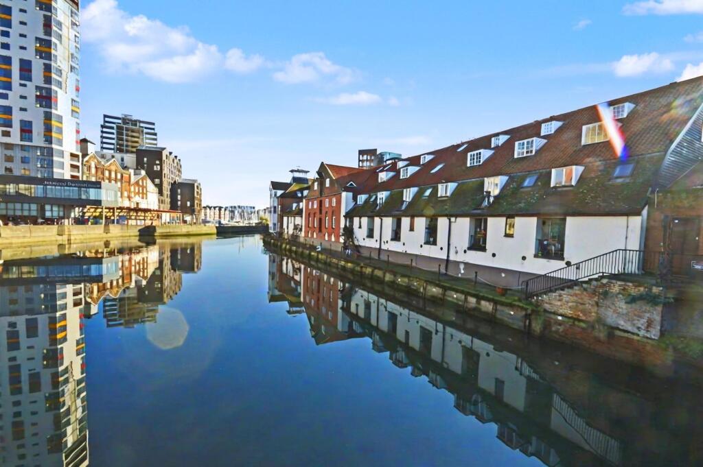 Main image of property: Dock Street, Ipswich