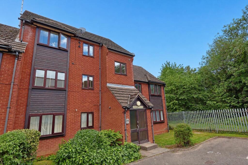 Main image of property: Winsford Avenue, Coventry - First Floor Modern Apartment