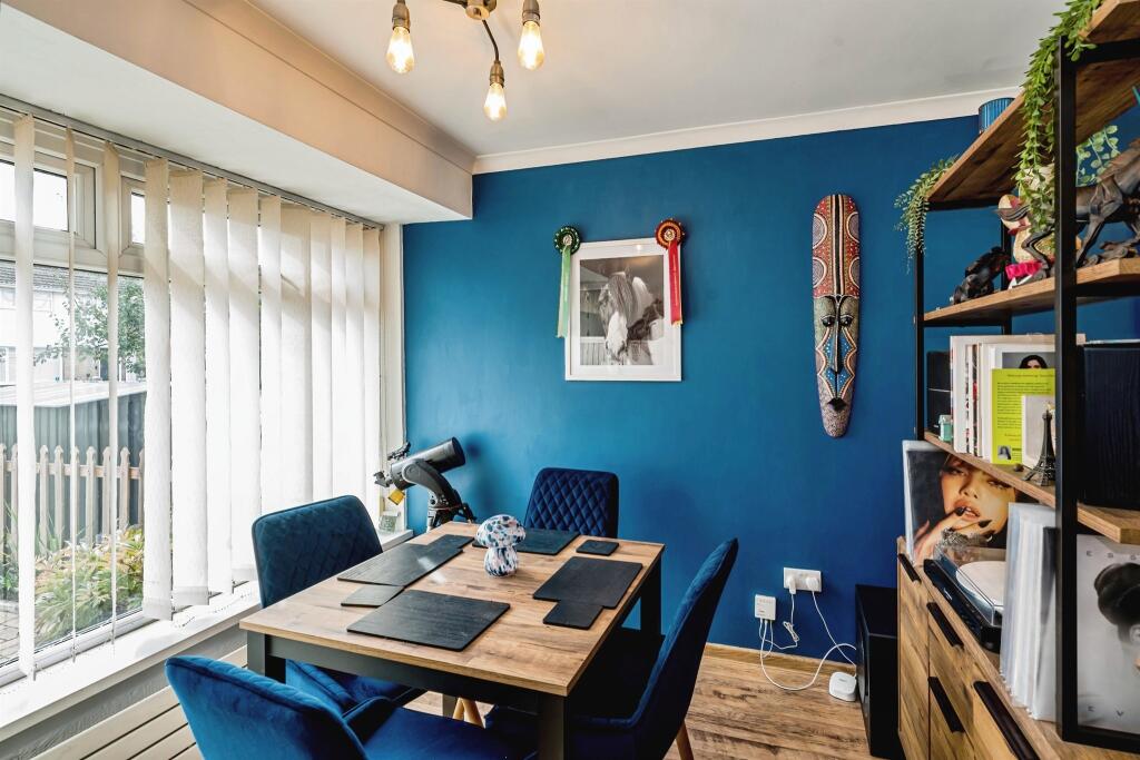 House in Aylesbury, Buckinghamshire - View 5