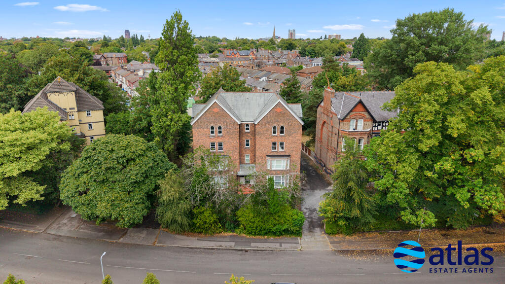 Main image of property: 11b Livingston Drive, Aigburth, L17