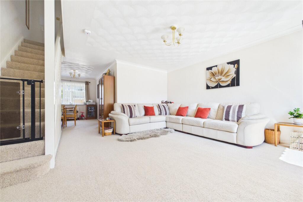 Combe Road, Tilehurst, Reading, Berkshire, RG30 photo 3
