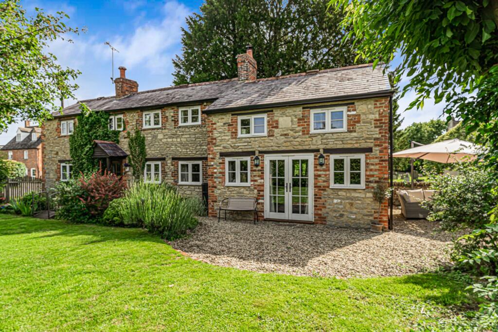 Main image of property: Northmoor, Witney, OX29