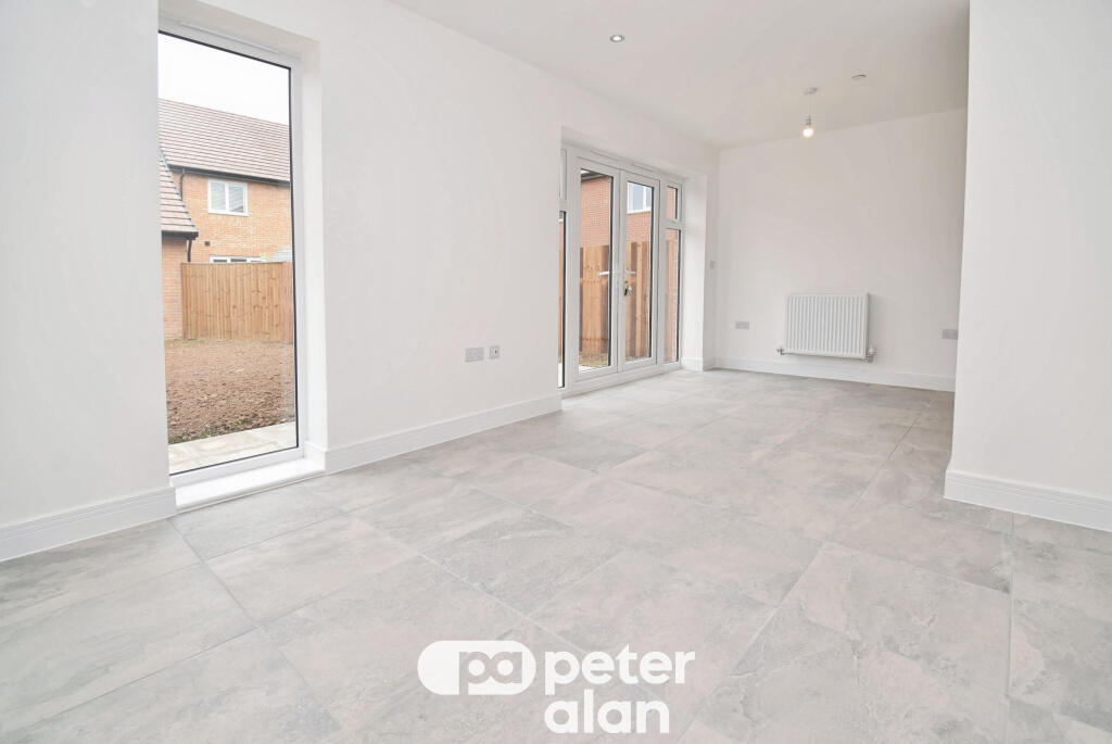 House in Newport, Llanwern - View 5