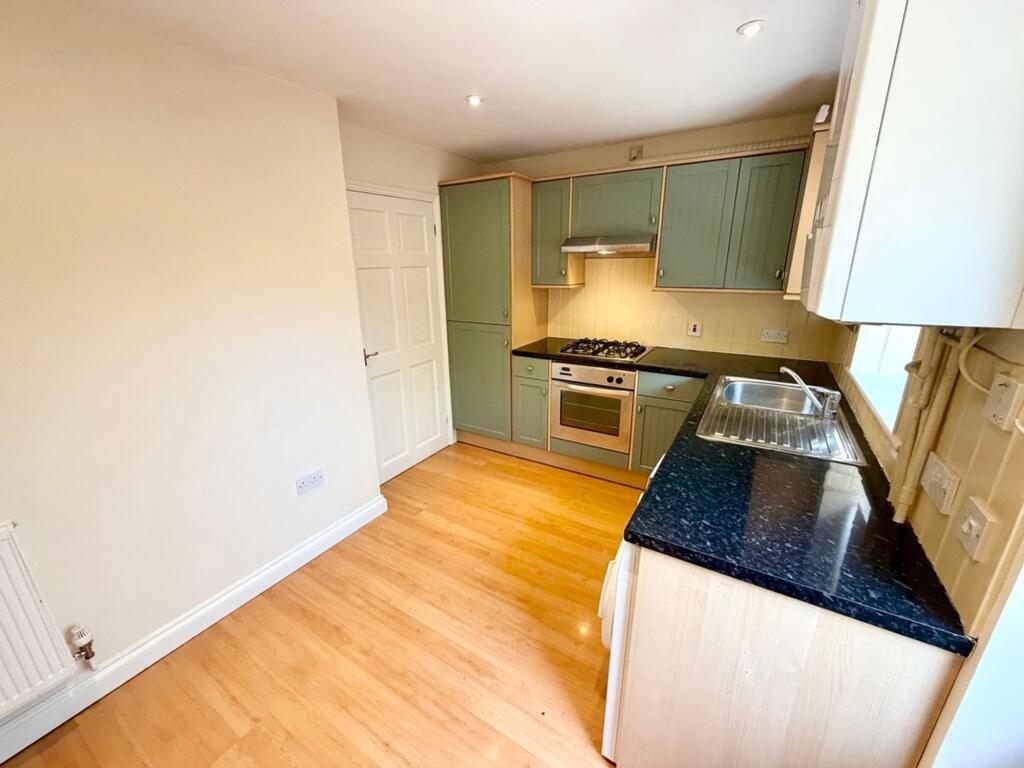 House in Royal Wootton Bassett, Vastern - View 5
