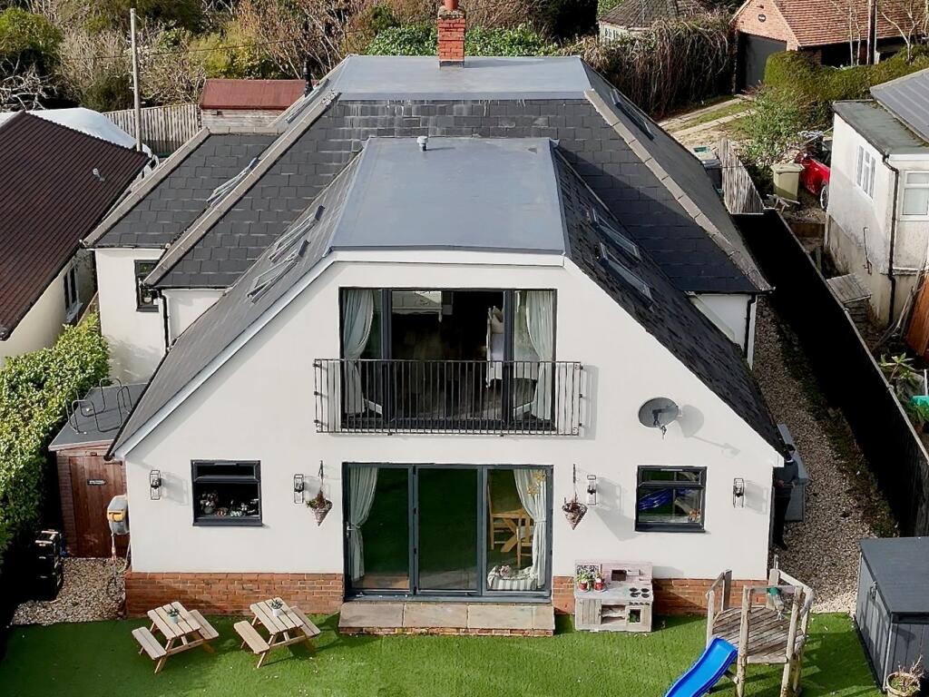 Main image of property: Ash Terrace, Ashmore Green, Thatcham, RG18