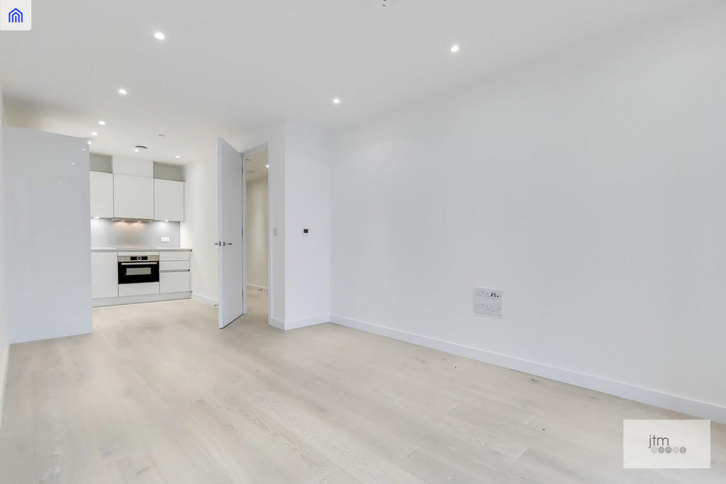 Main image of property: City North Place, N4