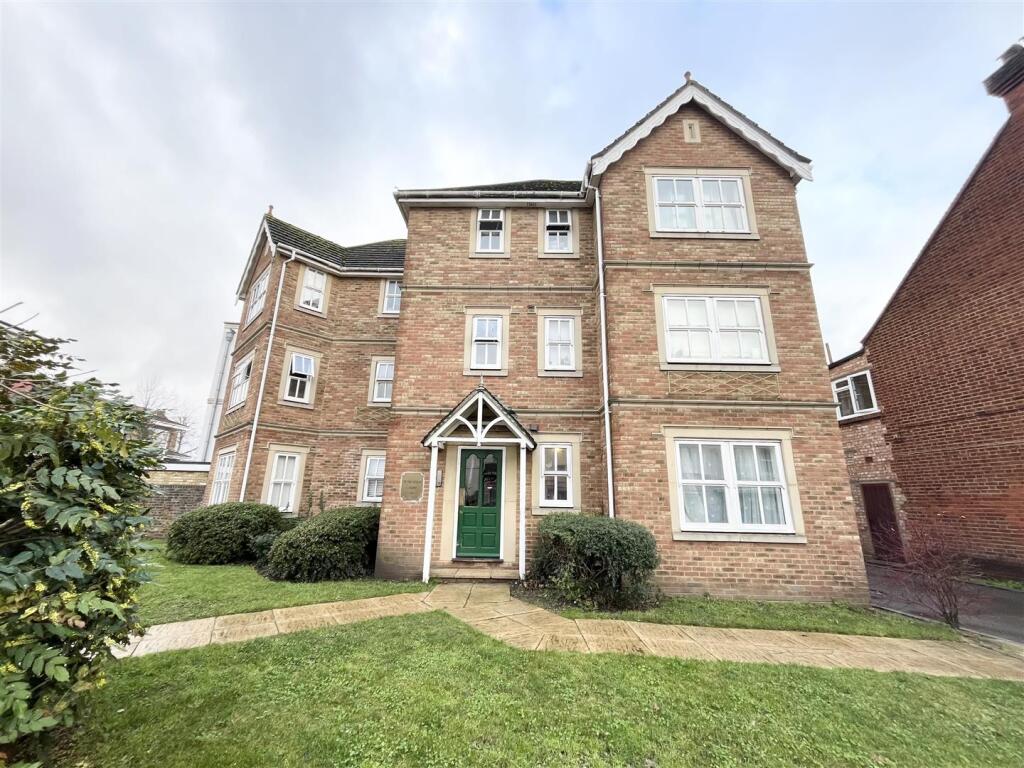 Main image of property: Kingston / Surbiton