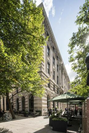 1-3 Royal Exchange - external shot