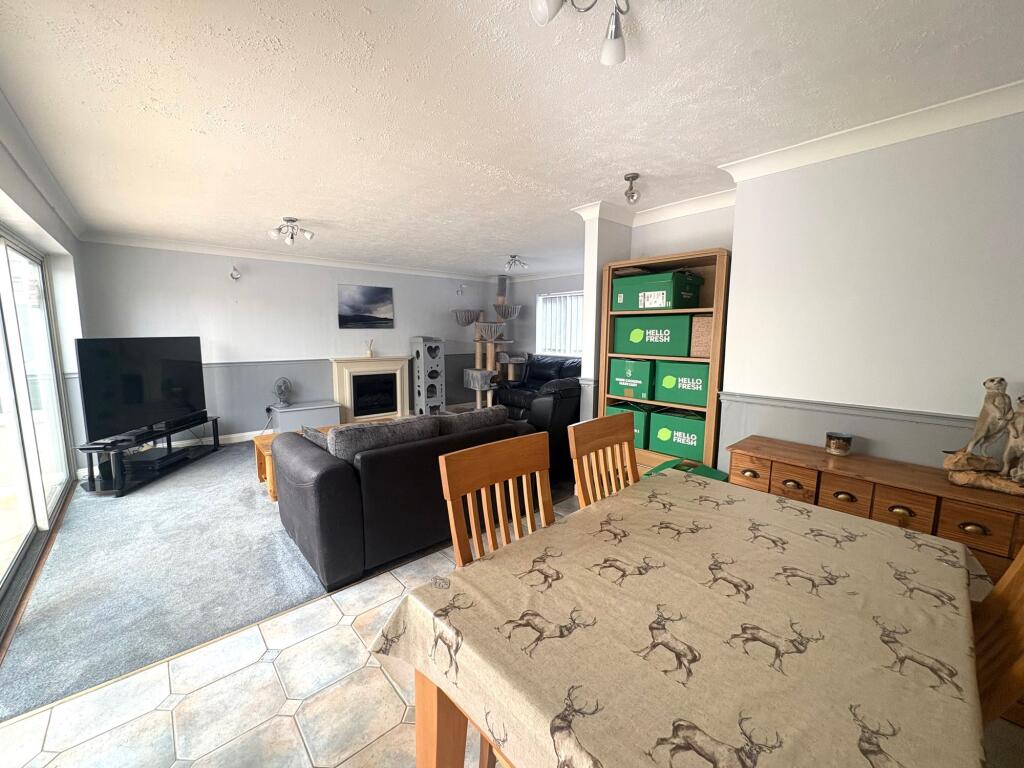 House in Cherwell, Neithrop, Banbury - View 3