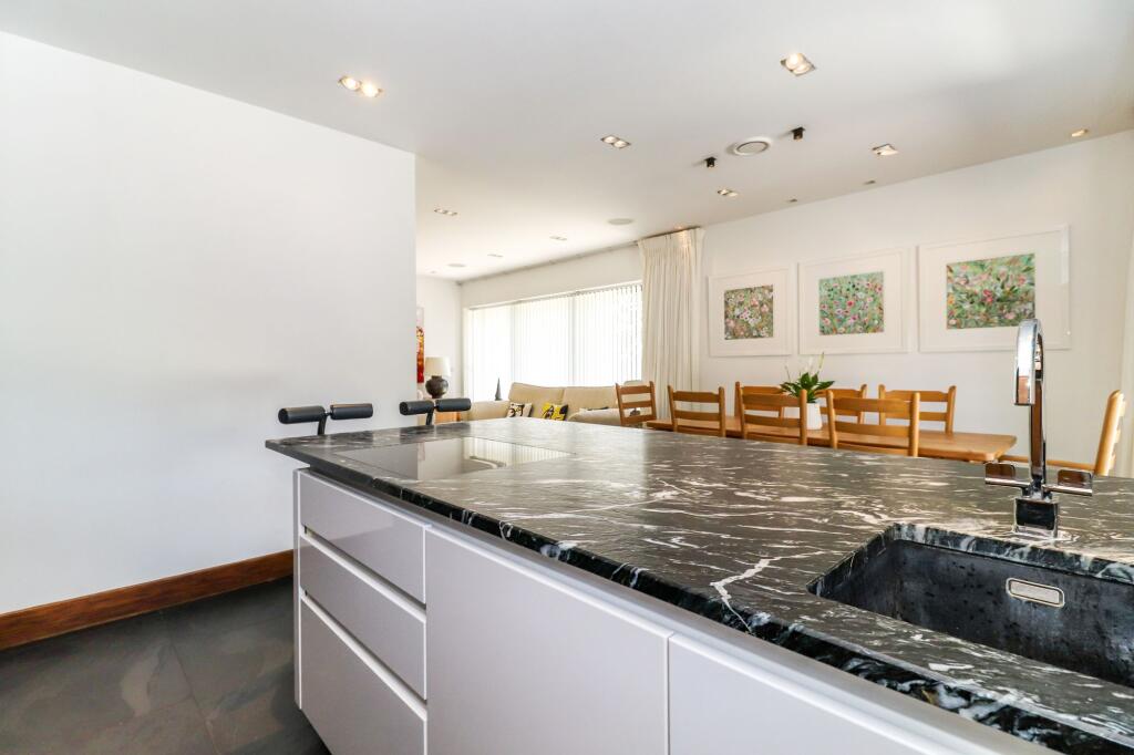 House in Watford - View 4