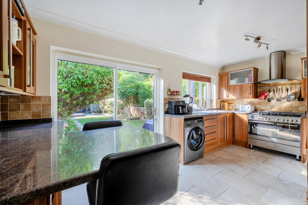 Wynchlands Crescent, St. Albans, AL4 photo 5