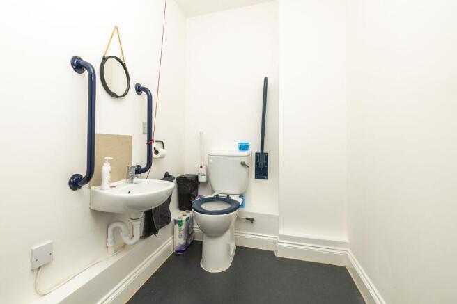Commercial WC