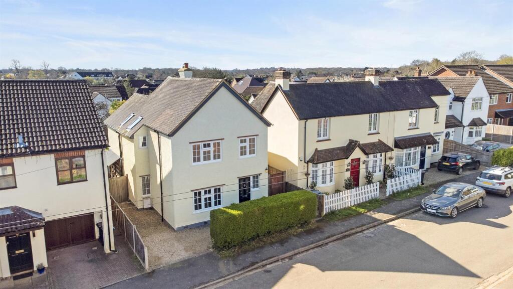 Main image of property: Glebe Road, Chalfont St. Peter, SL9