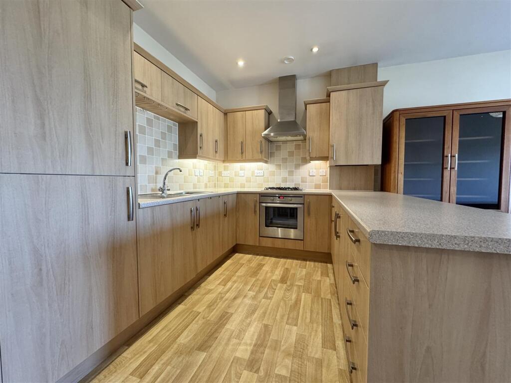 Apartment in Penrith - View 5