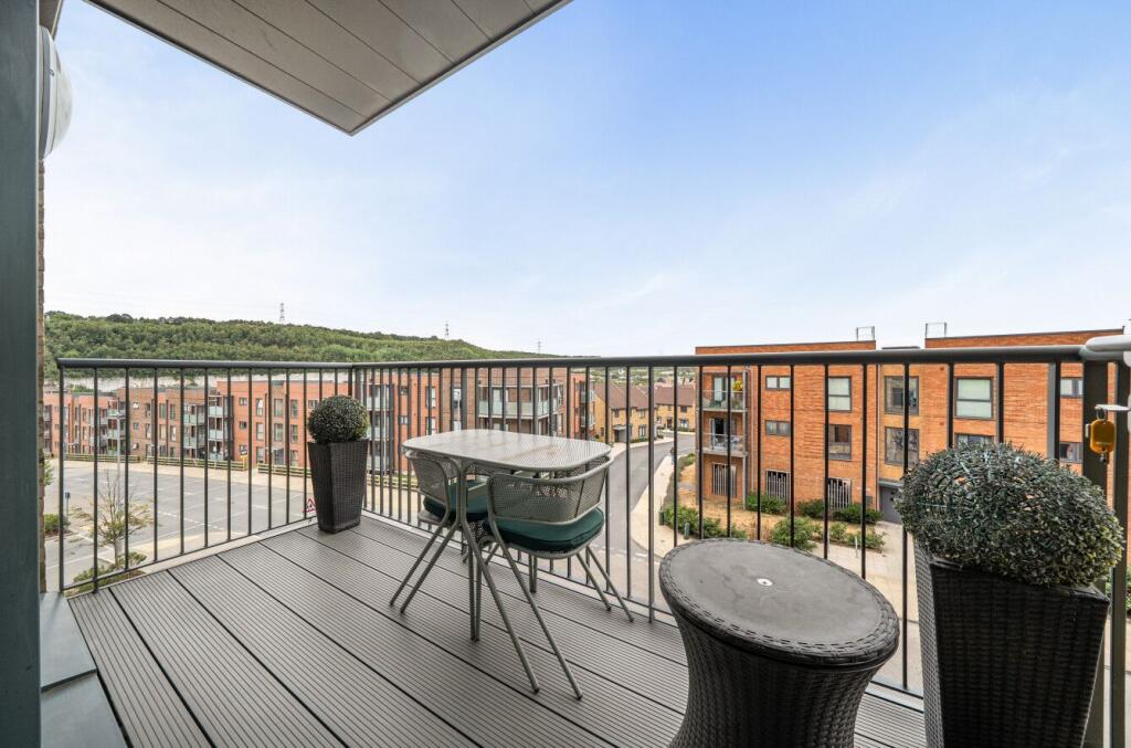 Apartment in Dartford - View 2