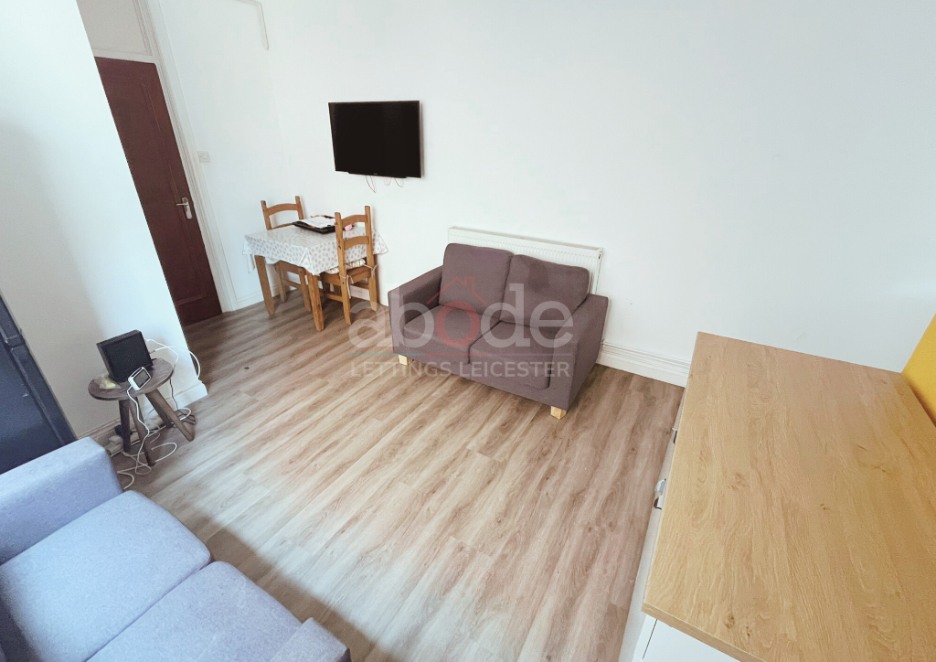 House in Leicester - View 5