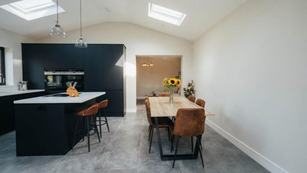 House in London - View 3
