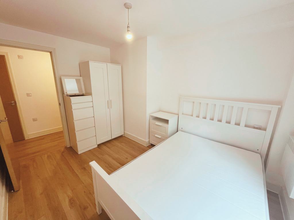 Apartment in Liverpool - More