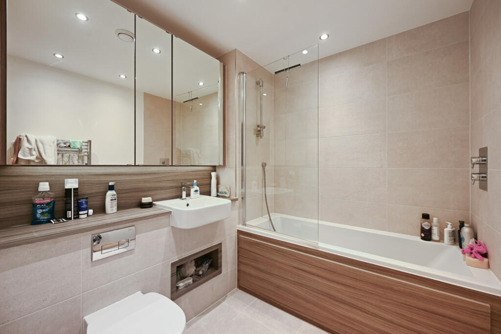 Apartment in London - View 4