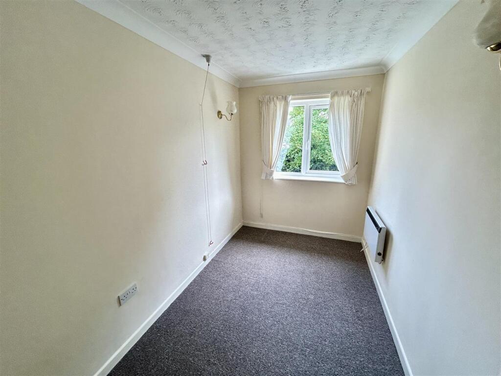 Apartment in Shrewsbury - View 4