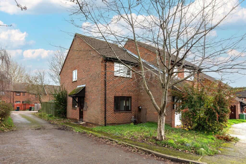 Main image of property: Reade Avenue, Abingdon, Oxfordshire, OX14