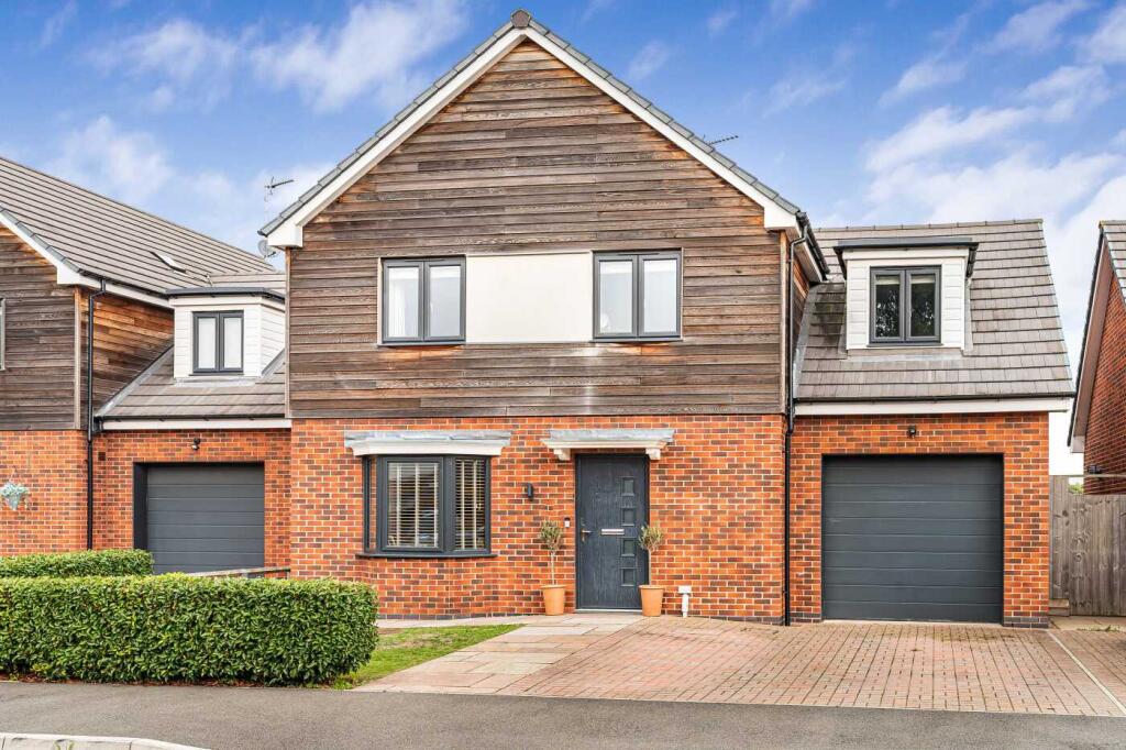 4-bed detached on St. Marys Way, Kingsland, Leominster, Herefordshire, HR6 9FU, £440,000