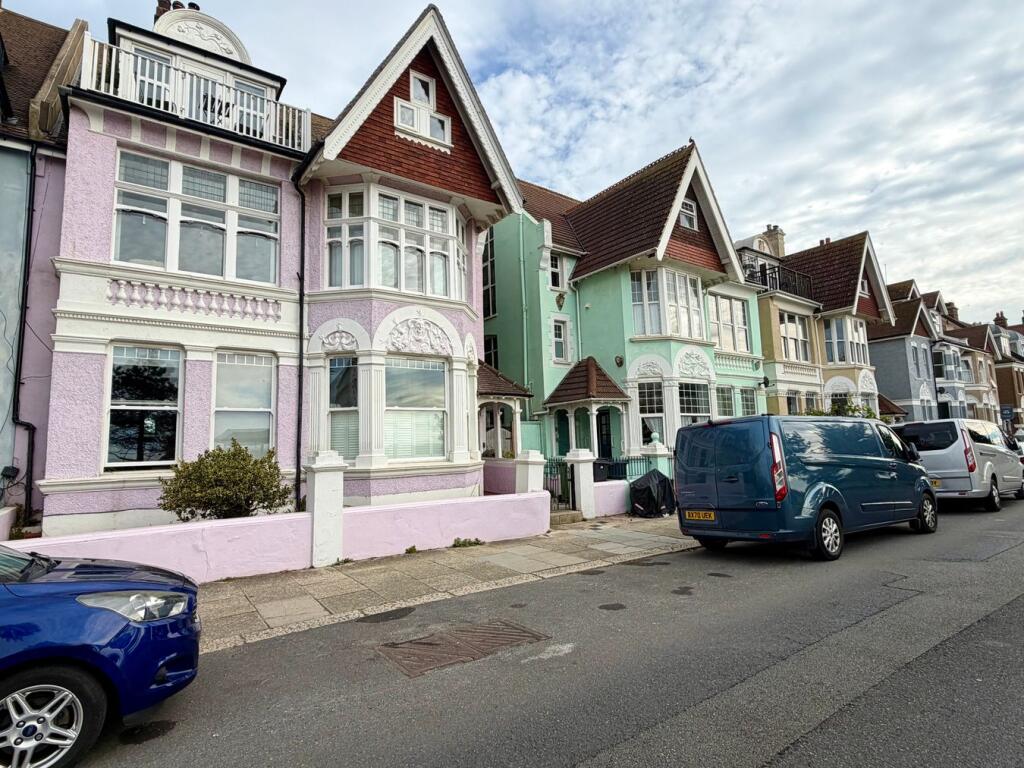 Apartment in St. Leonards-on-Sea, West Marina