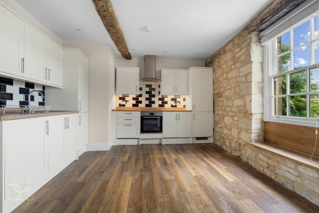 Apartment in Worcester - View 4