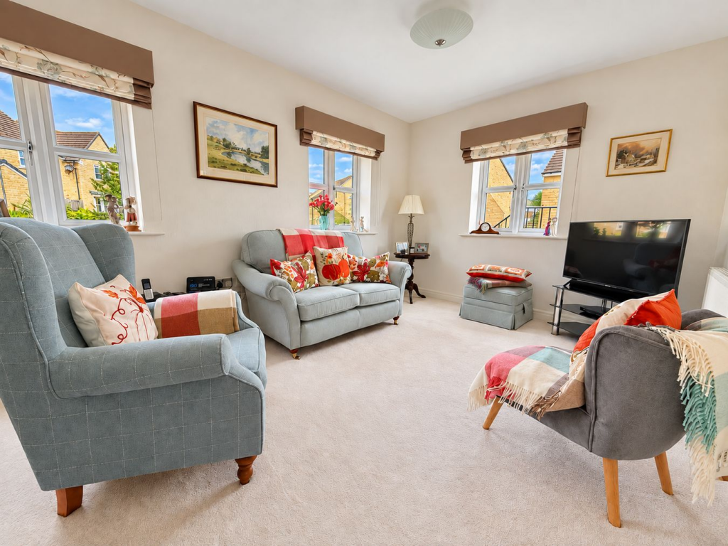Brompton Drive, Apperley Bridge, Bradford, BD10 photo 2