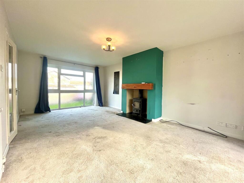 House in Northampton, Milton Malsor - View 2