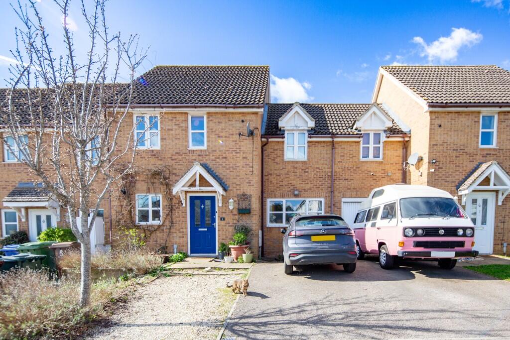 Main image of property: Rowan Close, Ambrosden, OX25 2RW