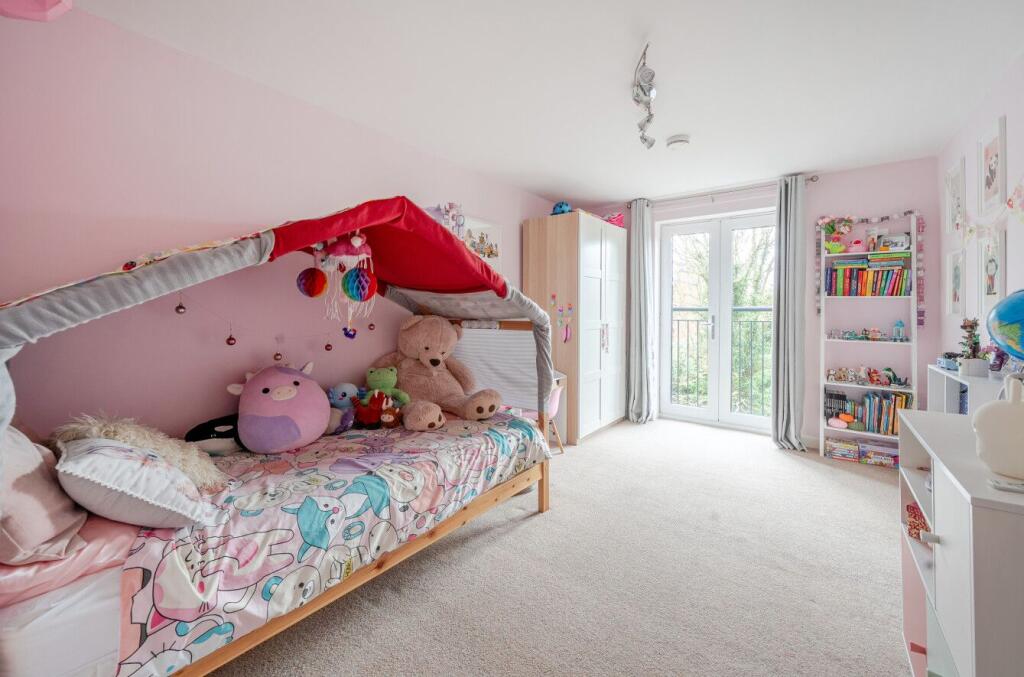 Apartment in Milton Keynes - More