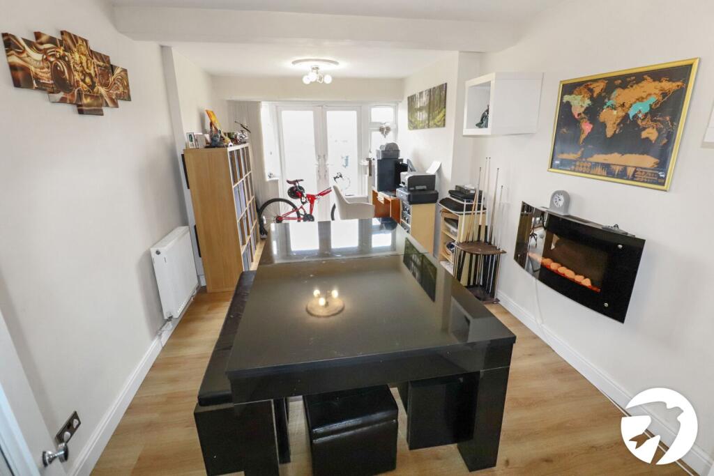 House in London, Upper Belvedere - View 4