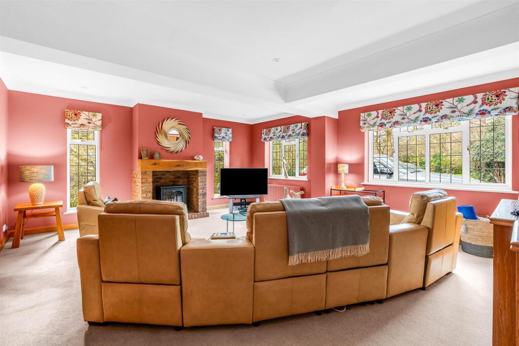 Additional image 8 of Bishops Road, Tewin, Welwyn