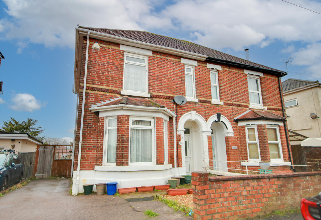 Main image of property: BITTERNE PARK! NO FORWARD CHAIN! POTENTIAL TO IMPROVE!