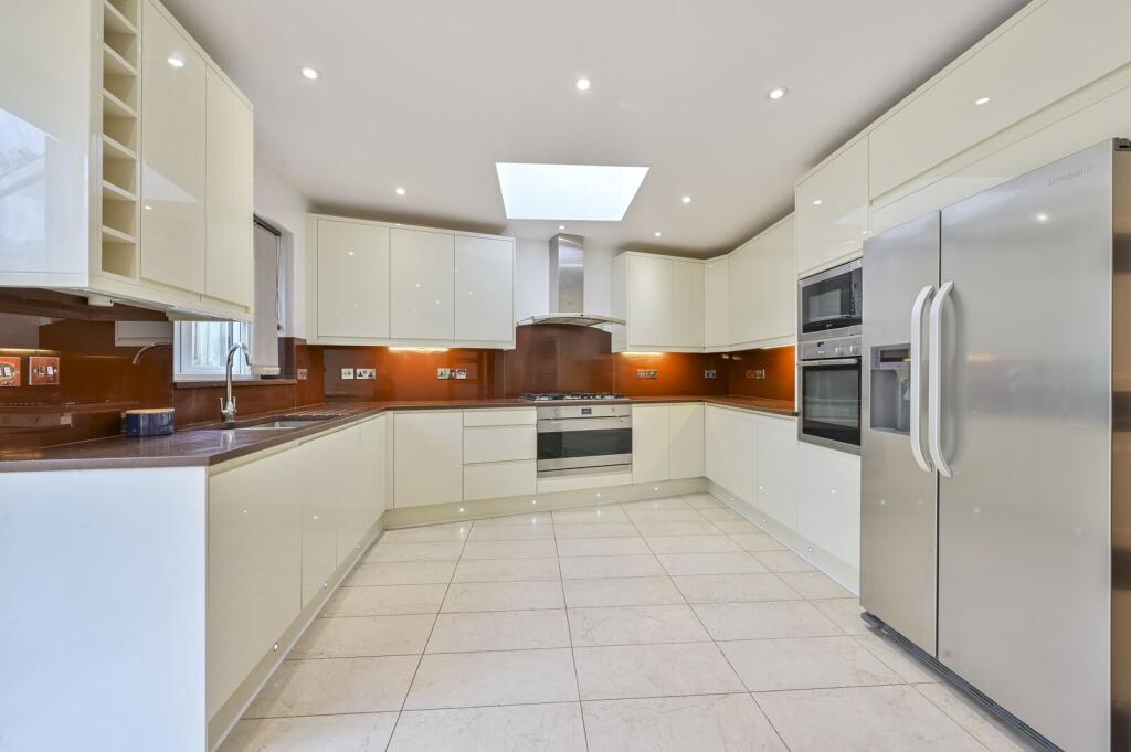 Thurleston Avenue, Morden, SM4 photo 2