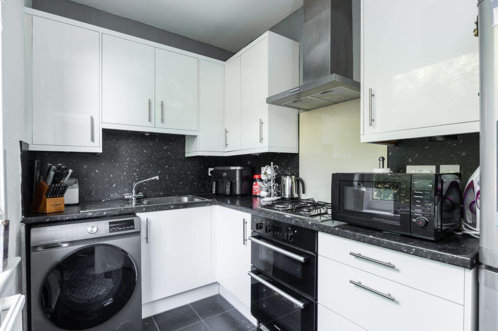 Apartment in Edinburgh - View 3