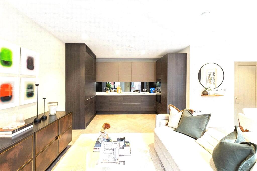 Apartment in London - View 5