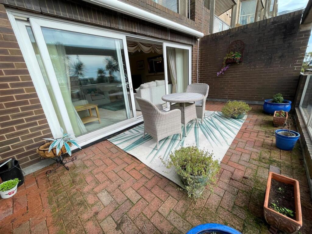 Apartment in Canterbury - View 4