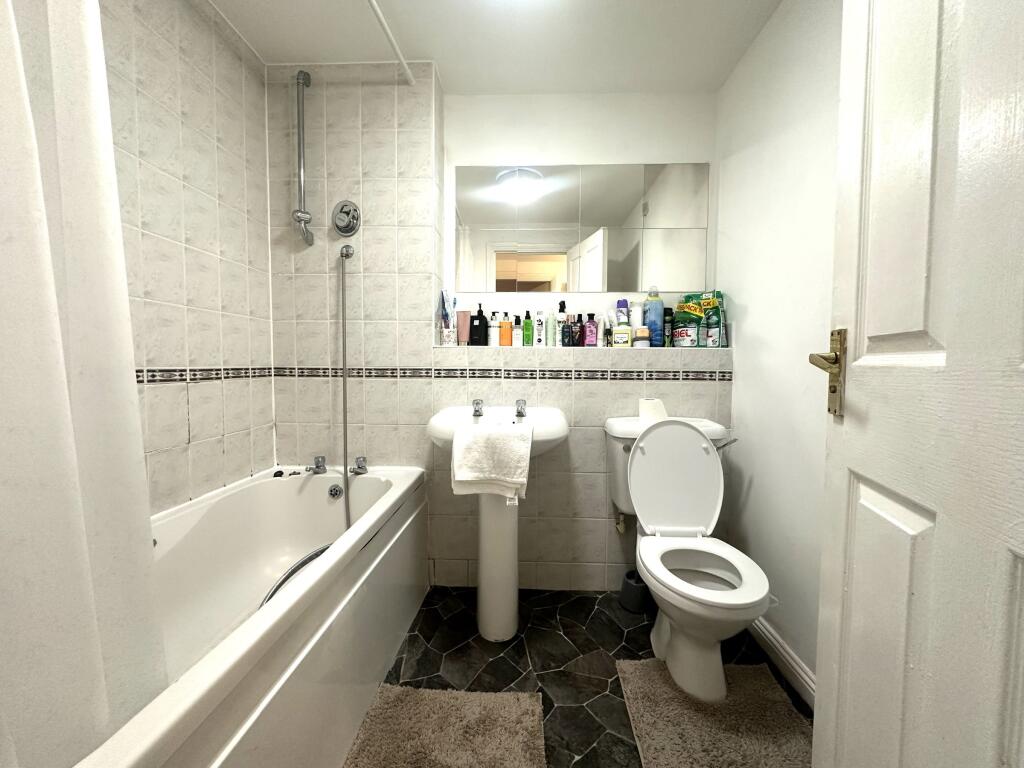 Apartment in London - View 4