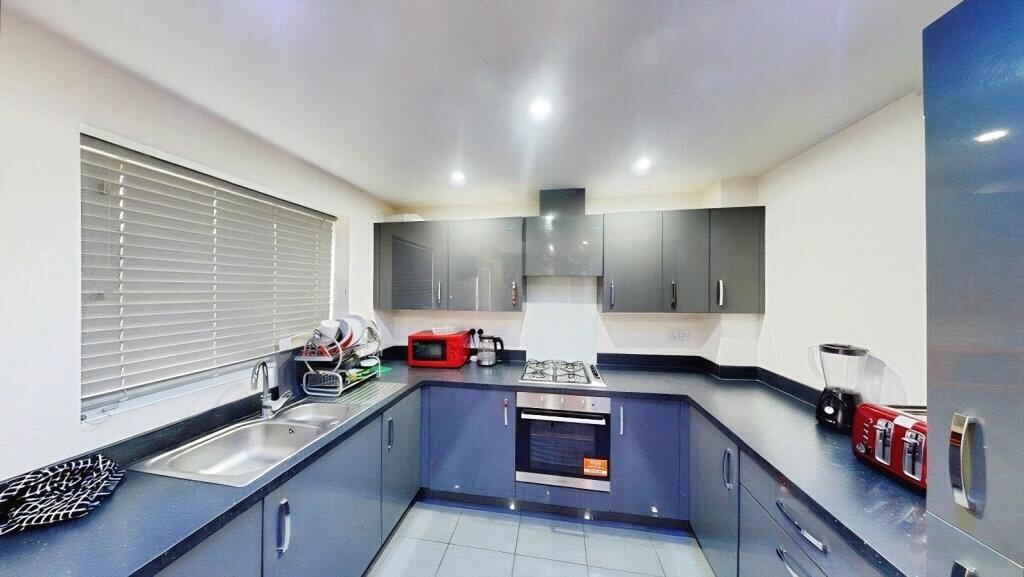 Main image of property: Seacroft, LS14