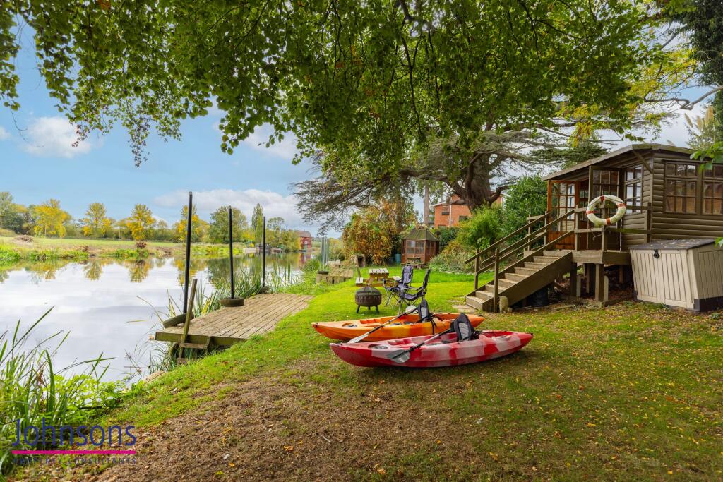 Main image of property: Old Rectory Green, Fladbury, WR10