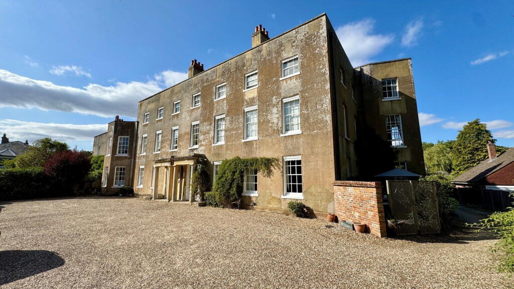 Main image of property: Castle House, Old Bath Road, Newbury, RG14 1QL