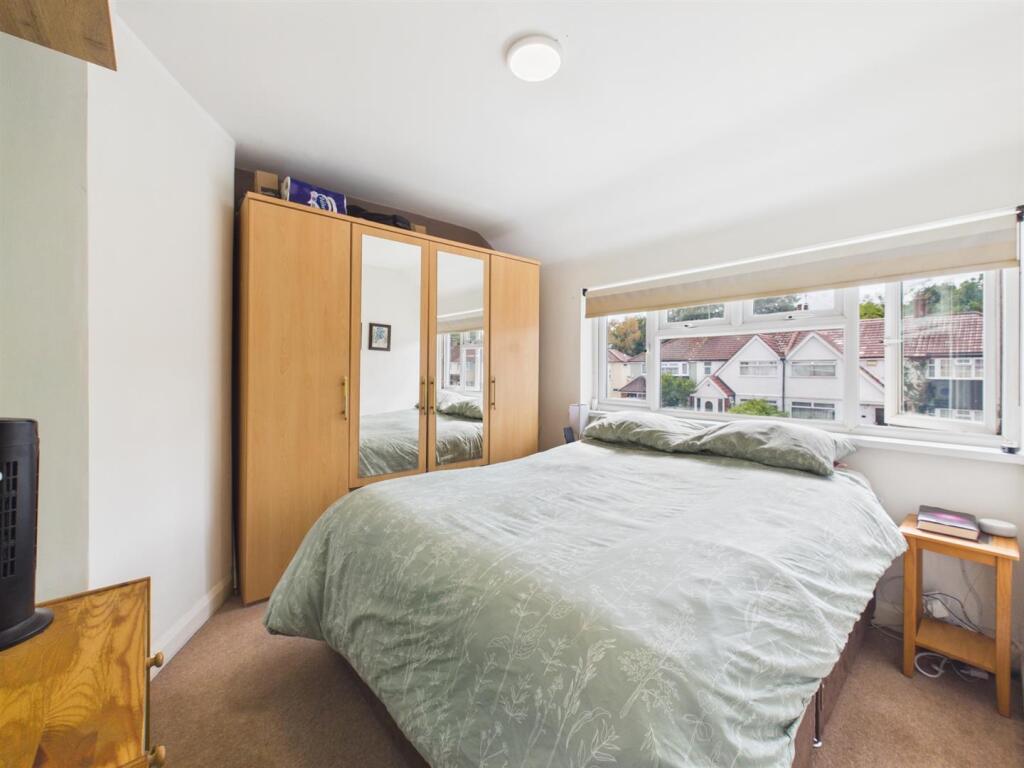 House in London - View 5