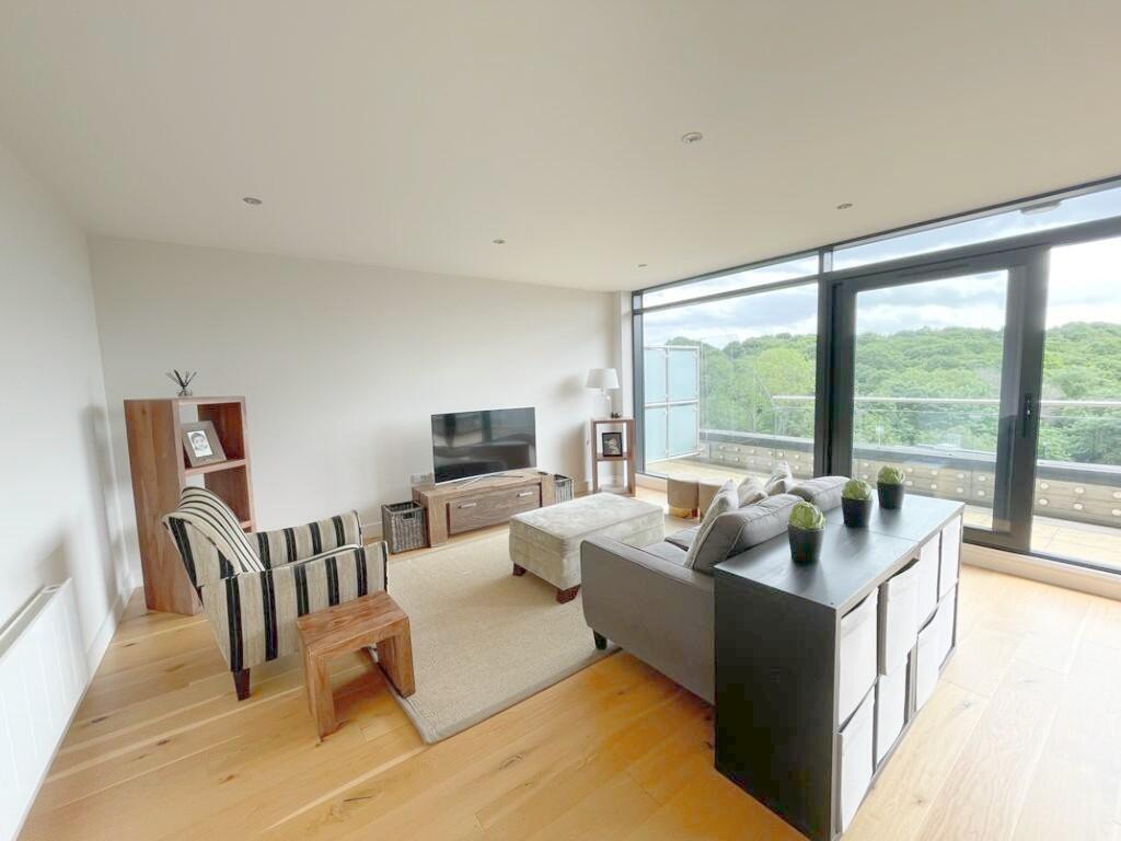 Main image of property: Low Lane, Leeds, West Yorkshire, LS18